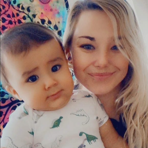 Meet your Posher, Lindsay - Picture 5 of 6